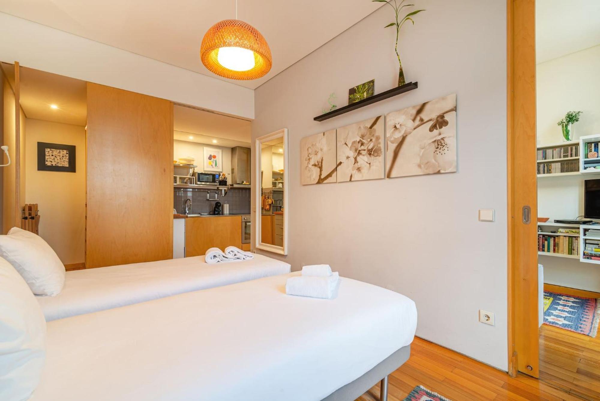 Bombarda 214 By Innkeeper * Oporto